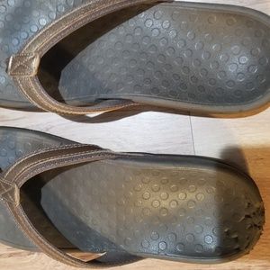 VIONIC Sandals